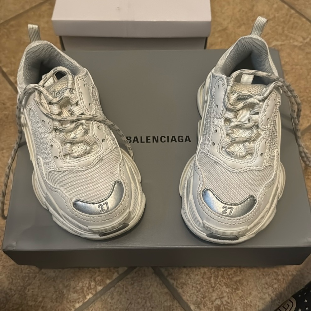 KIDS AUTHENTIC BALENCIAGA SHOES